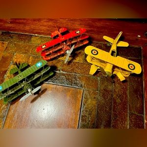 Airplane metal home decor boys room decor great condition bundle of three